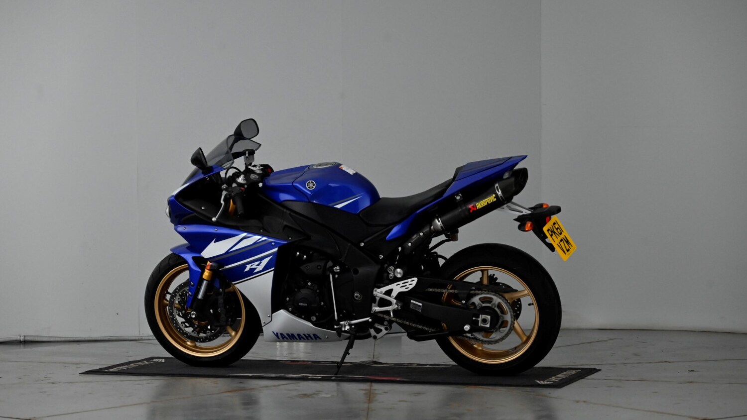 Yamaha R1