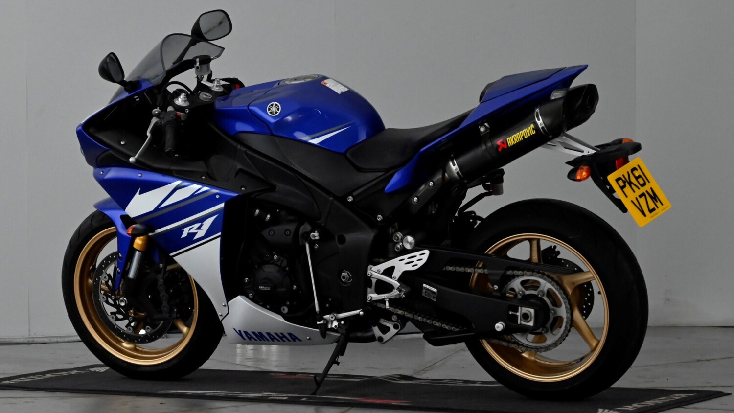 Yamaha R1