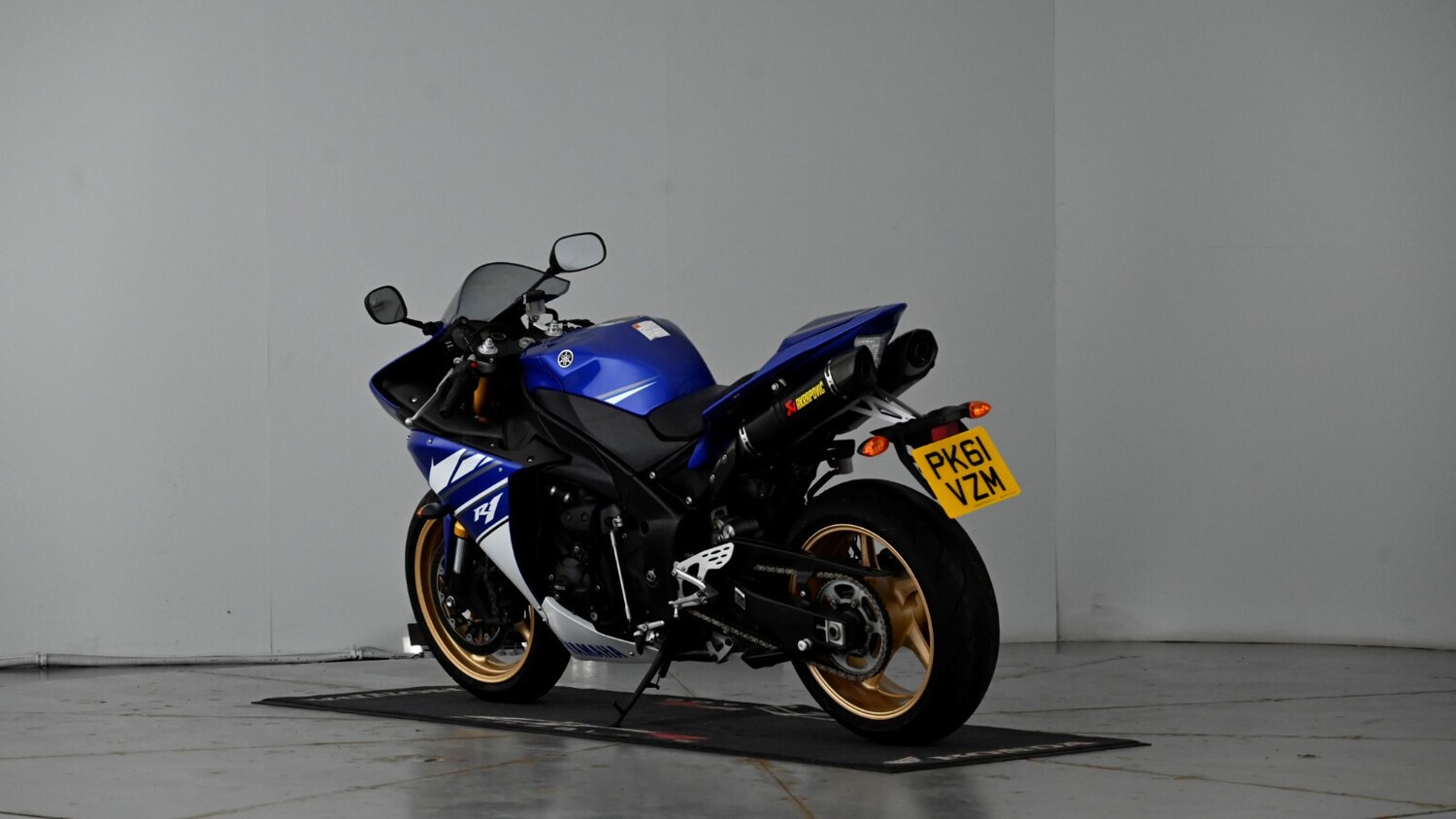 Yamaha R1