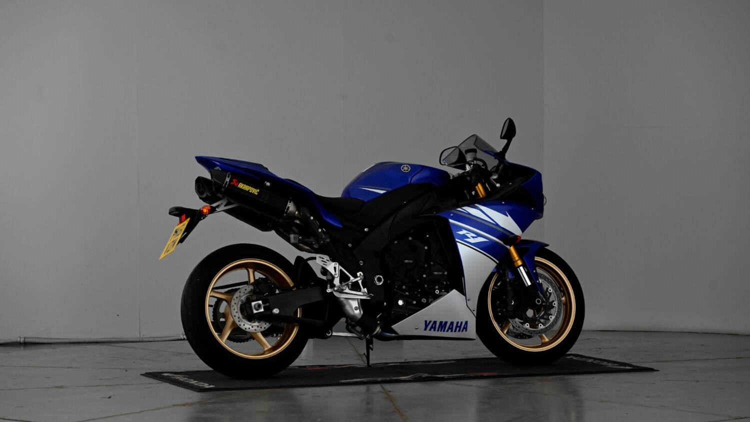 Yamaha R1
