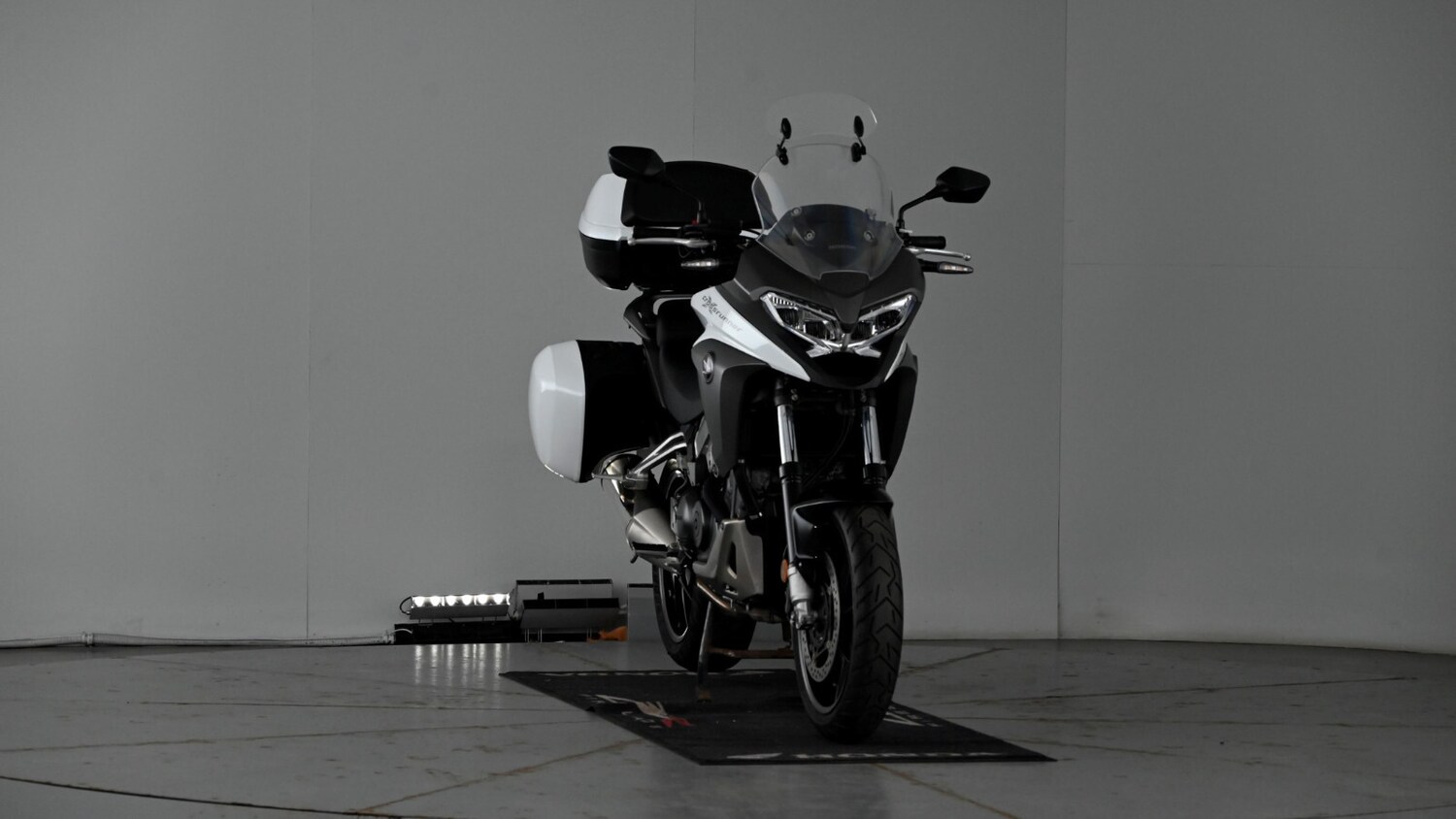 Used Honda VFR 2015 for sale - 78555453: Photo 16