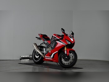 Used Honda CBR1000RR Fireblade 2019 for sale - bike-78049723: Photo