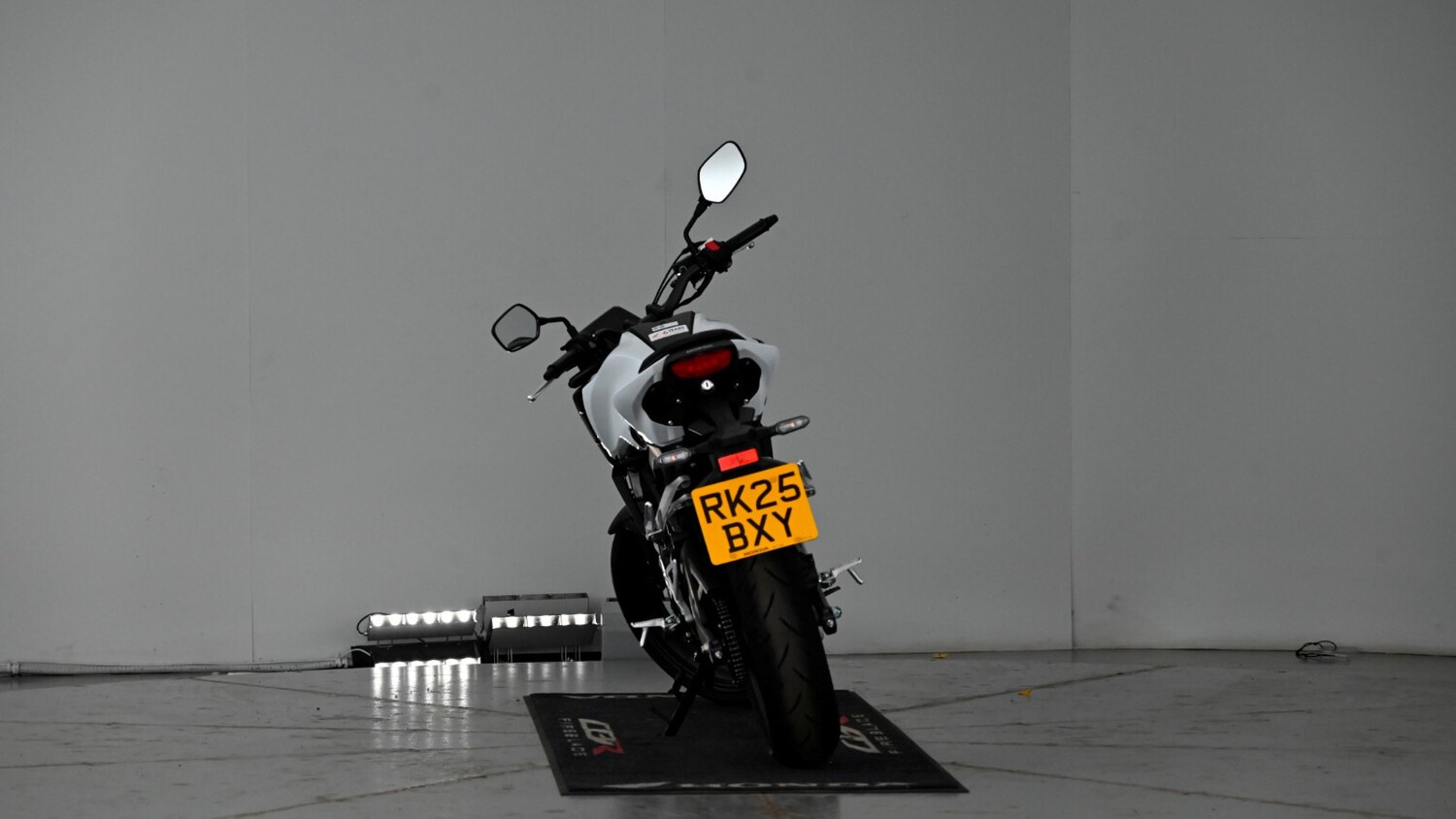 Honda CB125R