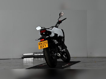 Used Honda CB125R 2025 for sale - bike-77877494: Photo