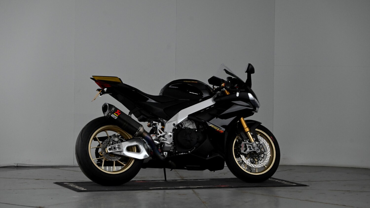 Used Aprilia RSV4 1100 2023 for sale - 78418750: Photo 17