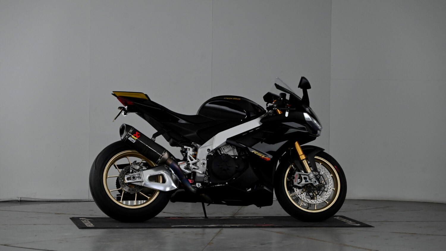 Used Aprilia RSV4 1100 2023 for sale - 78418750: Photo 18