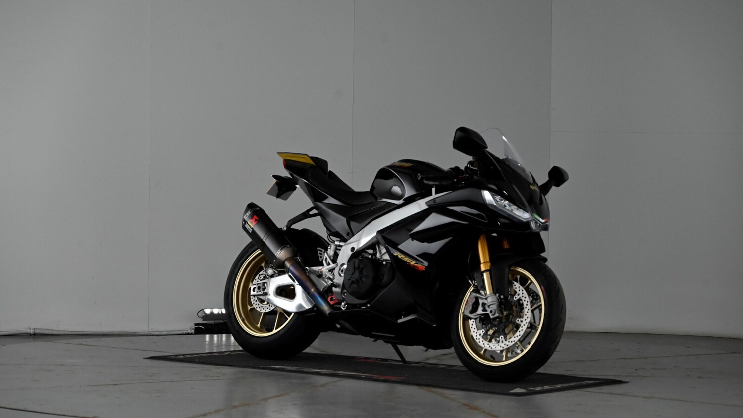 Used Aprilia RSV4 1100 2023 for sale - 78418750: Photo 23