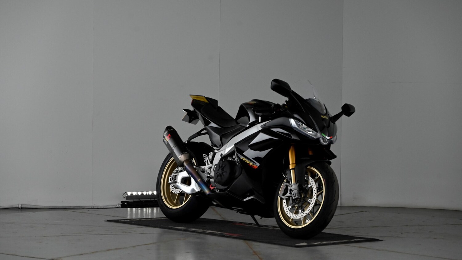 Used Aprilia RSV4 1100 2023 for sale - 78418750: Photo 24