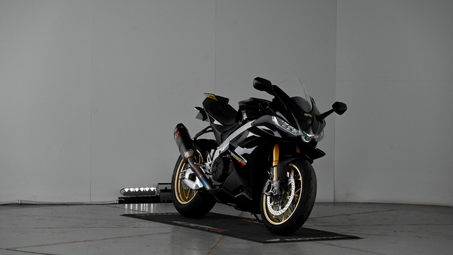 Used Aprilia RSV4 1100 2023 for sale - 78418750: Photo 25
