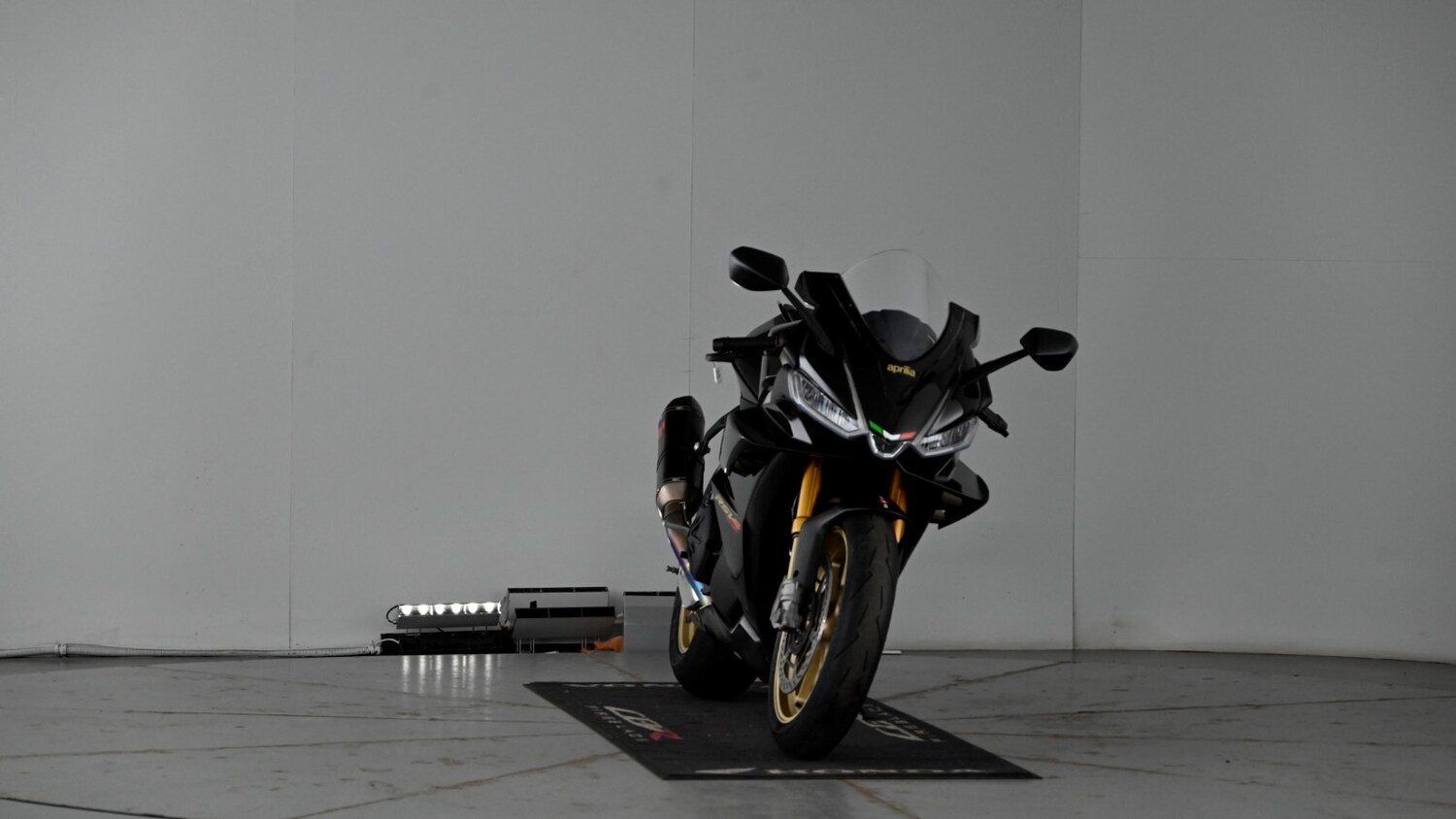 Used Aprilia RSV4 1100 2023 for sale - 78418750: Photo 27