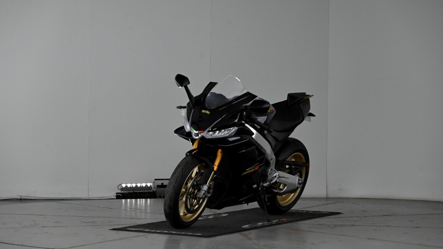 Used Aprilia RSV4 1100 2023 for sale - 78418750: Photo 31