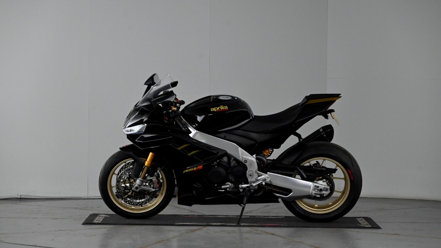 Used Aprilia RSV4 1100 2023 for sale - 78418750: Photo 37