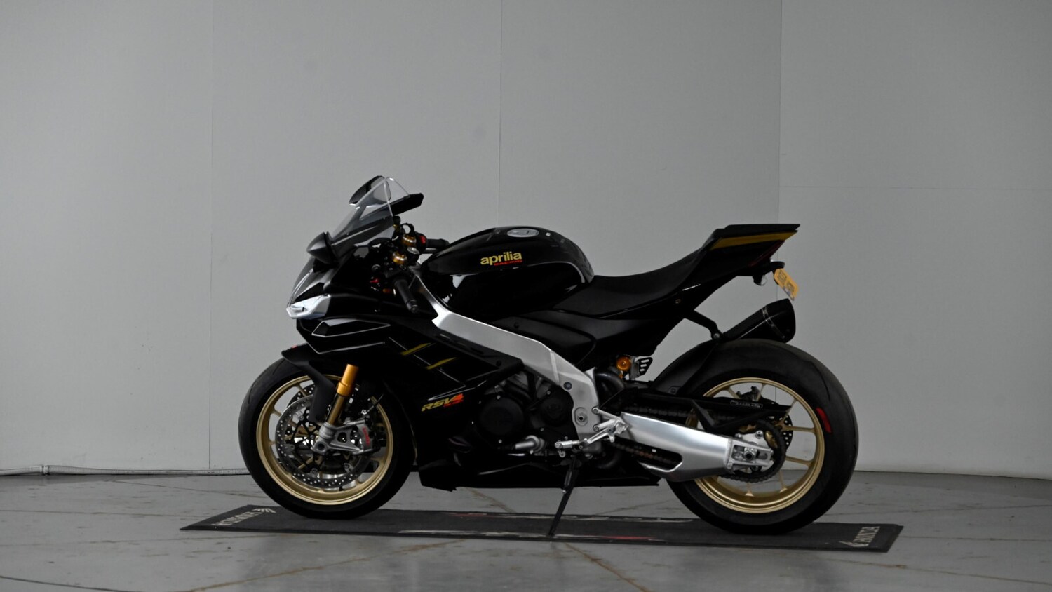 Used Aprilia RSV4 1100 2023 for sale - 78418750: Photo 38