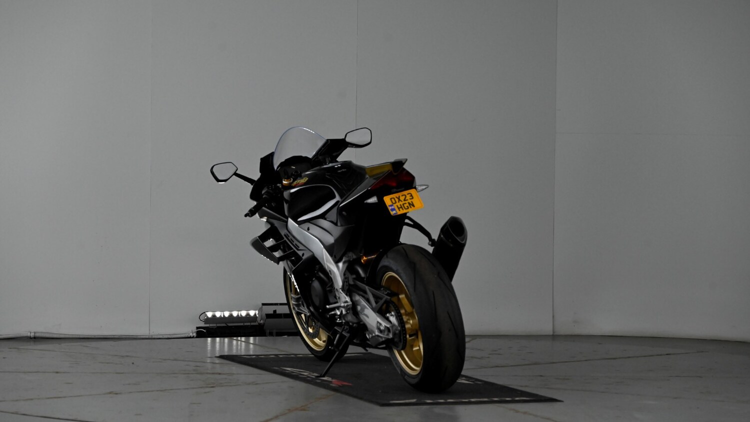 Used Aprilia RSV4 1100 2023 for sale - 78418750: Photo 8