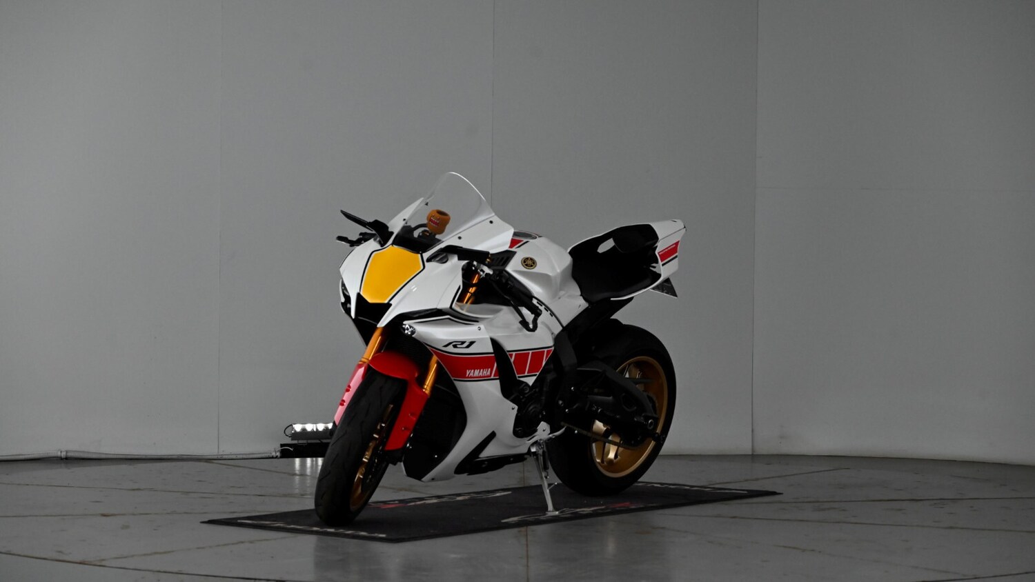 Used Yamaha R1 2022 for sale - 78343935: Photo 28