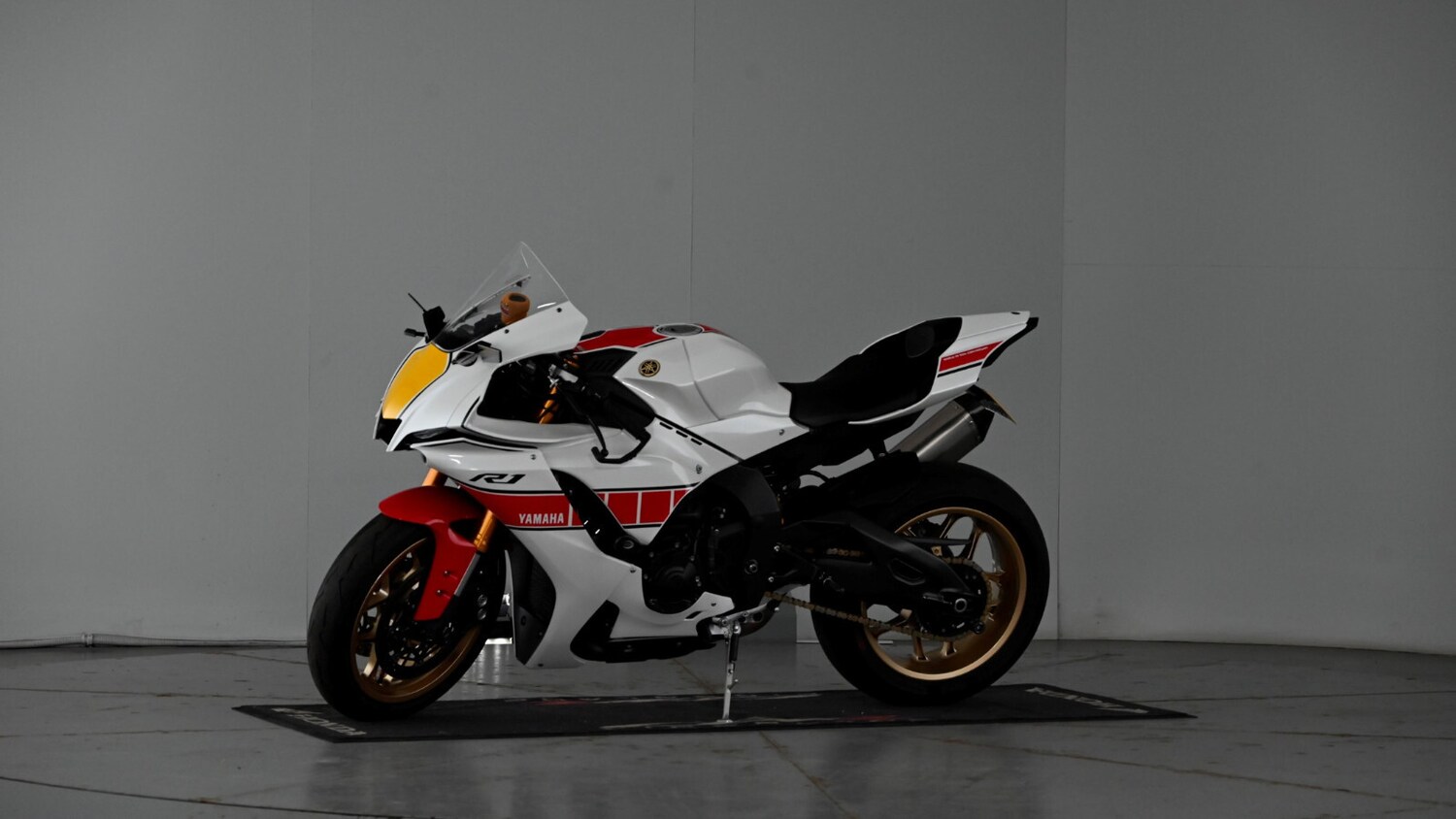Used Yamaha R1 2022 for sale - 78343935: Photo 6