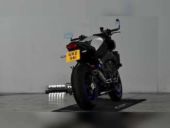 Used Yamaha MT-10 2023 for sale - bike-78036793: Photo