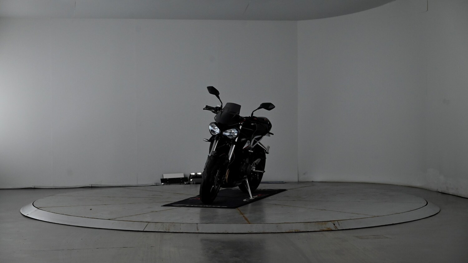 Triumph Street Triple 765