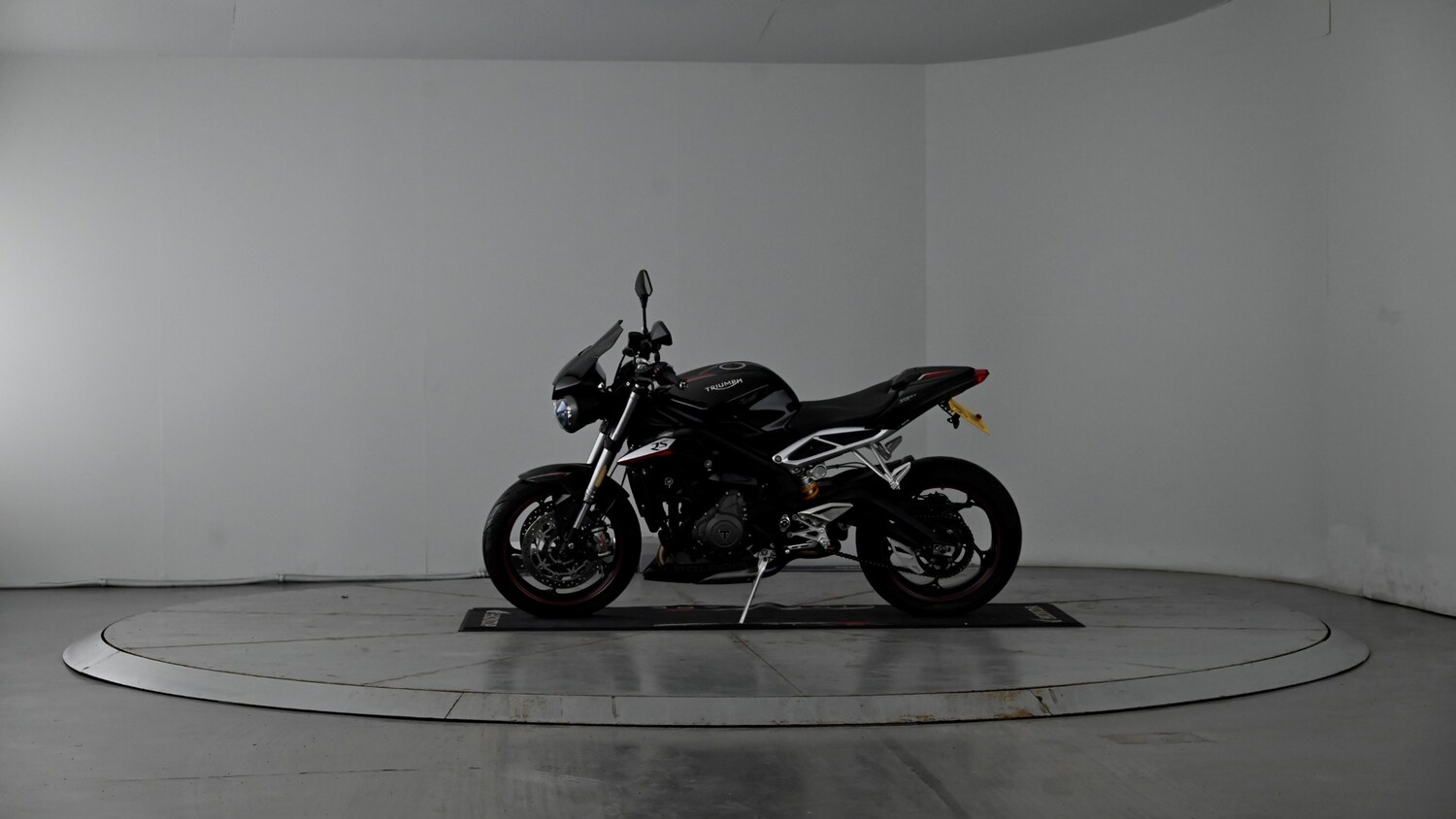 Triumph Street Triple 765