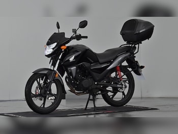 Used Honda CB 2022 for sale - bike-77911157: Photo