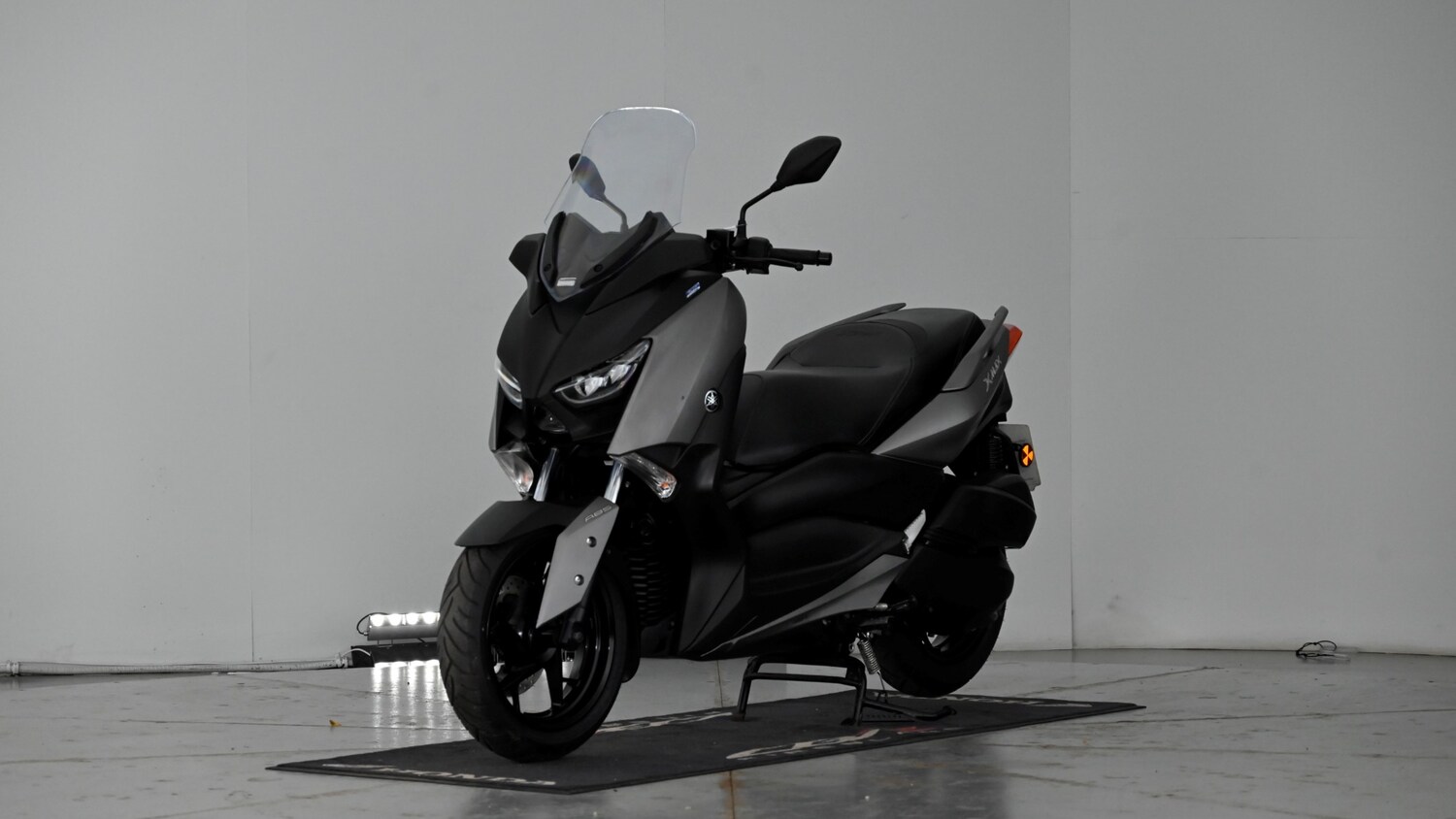 Yamaha XMAX 300