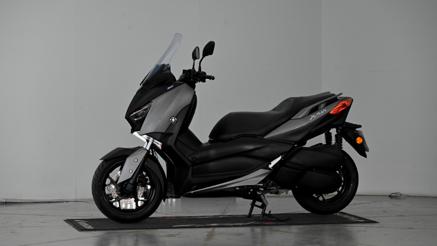 Yamaha XMAX 300