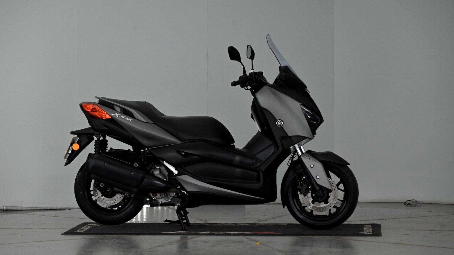 Yamaha XMAX 300