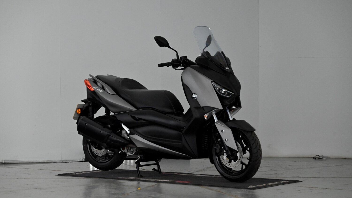 Yamaha XMAX 300