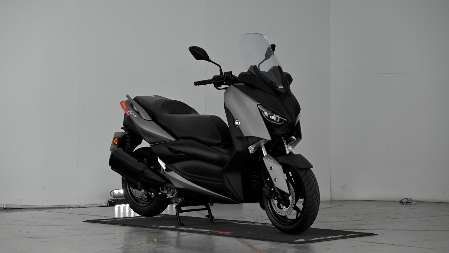 Yamaha XMAX 300