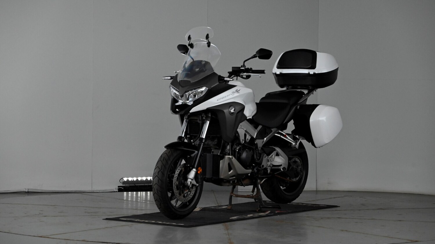 Used Honda VFR800X Crossrunner 2015 for sale - 78418751: Photo 21