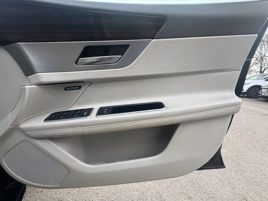 Used Jaguar XF 2018 for sale - 78074254: Photo 18