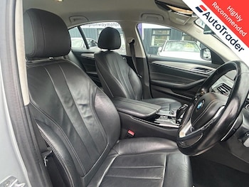 Used BMW 5 Series 2017 for sale - 77953113: Photo