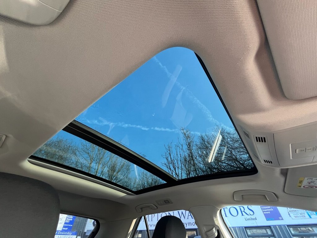 Used Volkswagen T-Roc 2018 for sale - 77642251: Photo 39