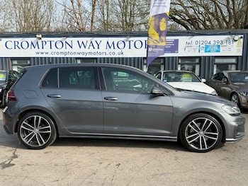 Used Volkswagen Golf 2017 for sale - 77953213: Photo