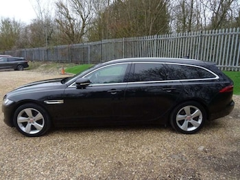 Used Jaguar XF 2018 for sale - 77667626: Photo