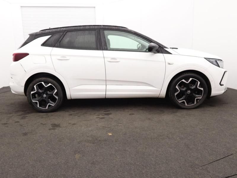 Used Vauxhall Grandland 2022 for sale - 77539281: Photo 2