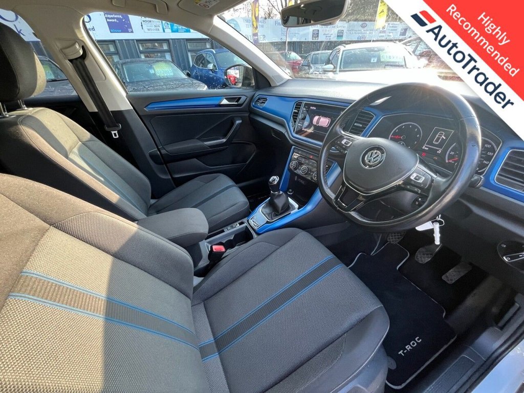 Used Volkswagen T-Roc 2018 for sale - 77539291: Photo 2