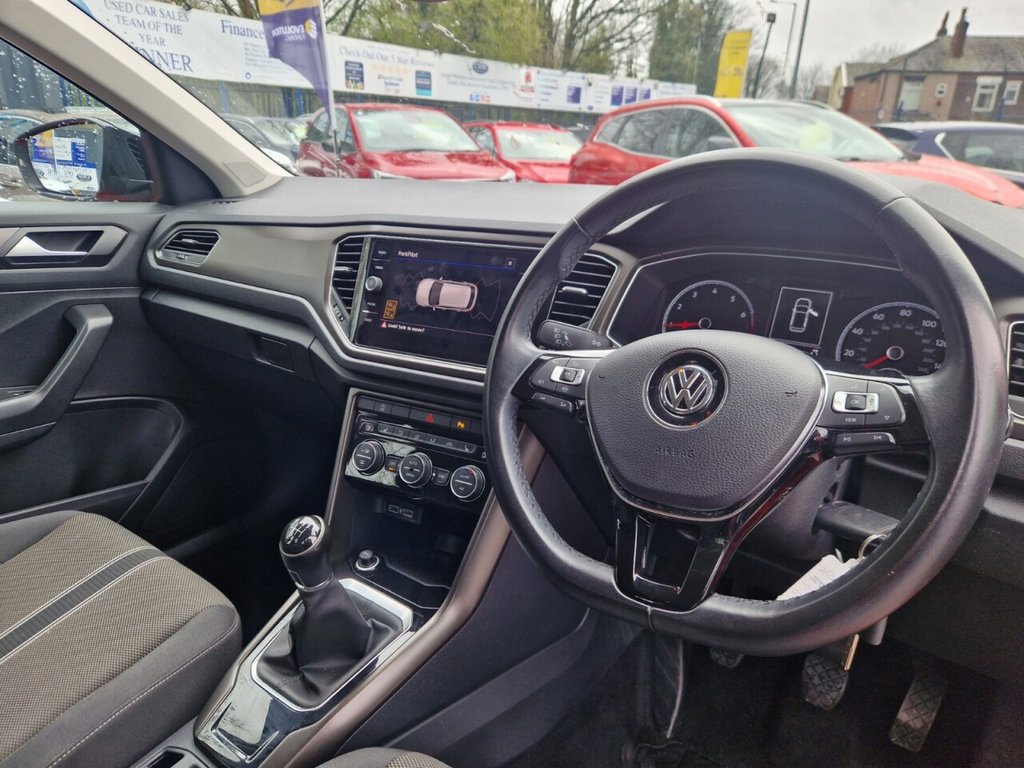 Used Volkswagen T-Roc 2018 for sale - 78044186: Photo 4
