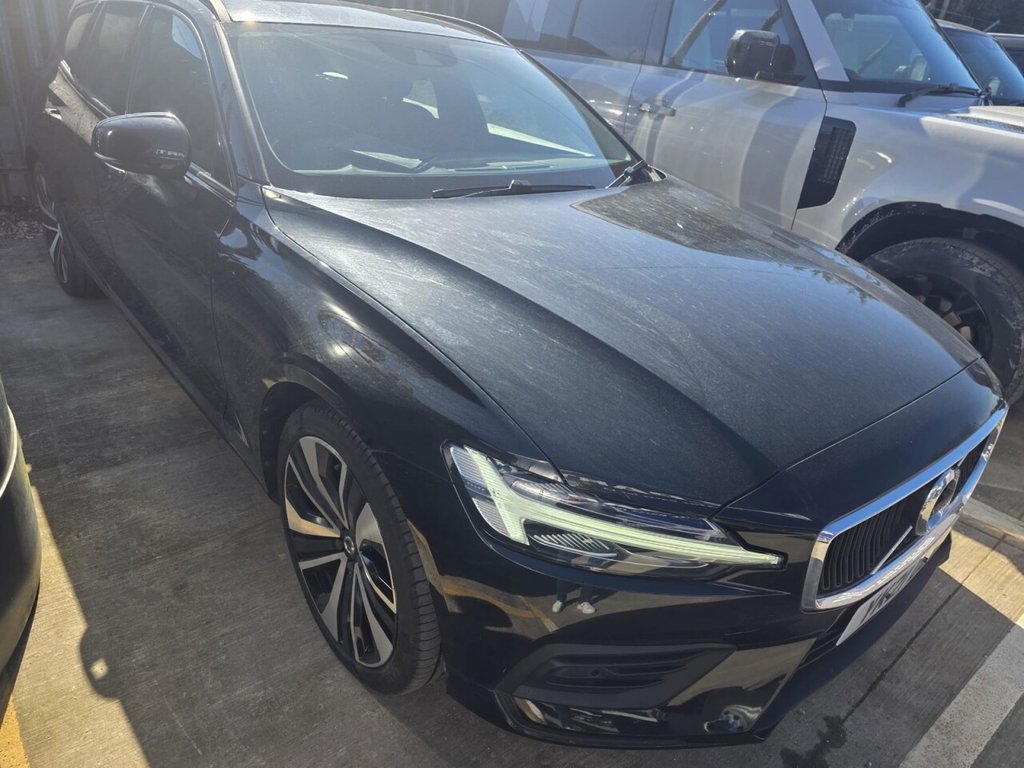 Used Volvo V60 2021 for sale - 77920451: Photo 3