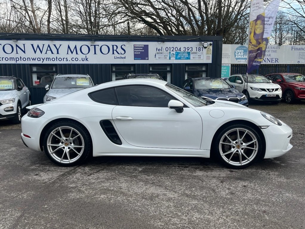 Used Porsche Cayman 2018 for sale - 77539278: Photo 4