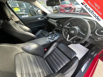 Used Alfa Romeo Giulia 2018 for sale - 77539268: Photo