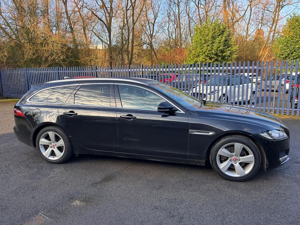 Used Jaguar XF 2018 for sale - 77792163: Photo 3