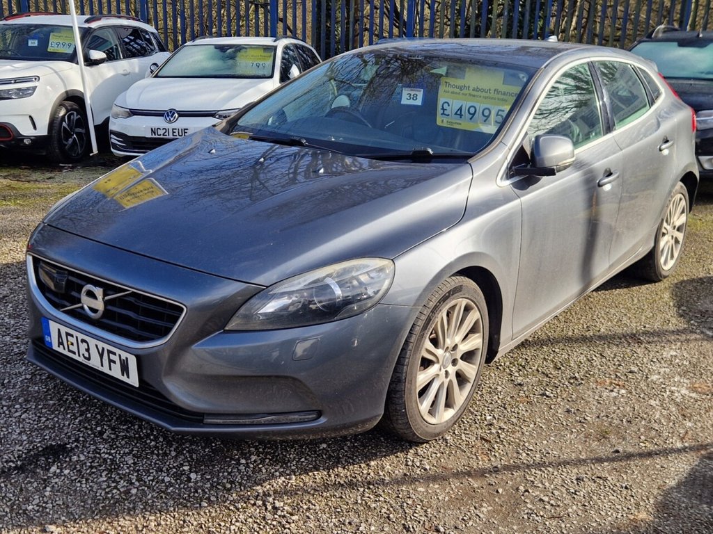 Used Volvo V40 2013 for sale - 77558160: Photo 3