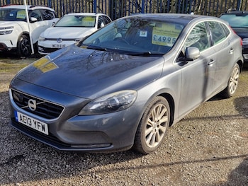 Used Volvo V40 2013 for sale - 77558160: Photo