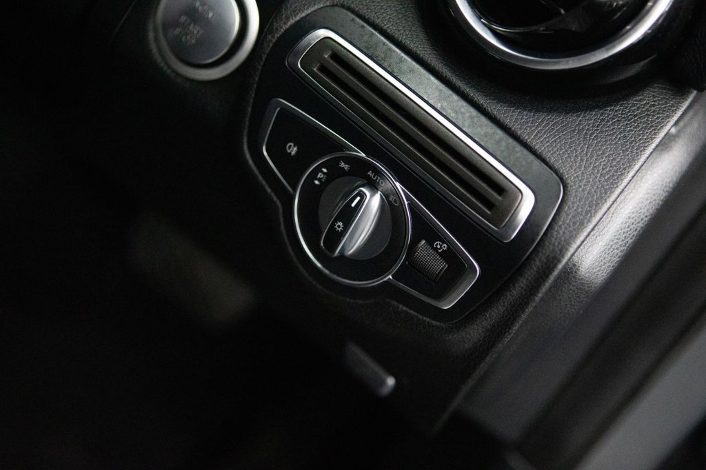 Used Mercedes-Benz C Class 2018 for sale - 77967015: Photo 24