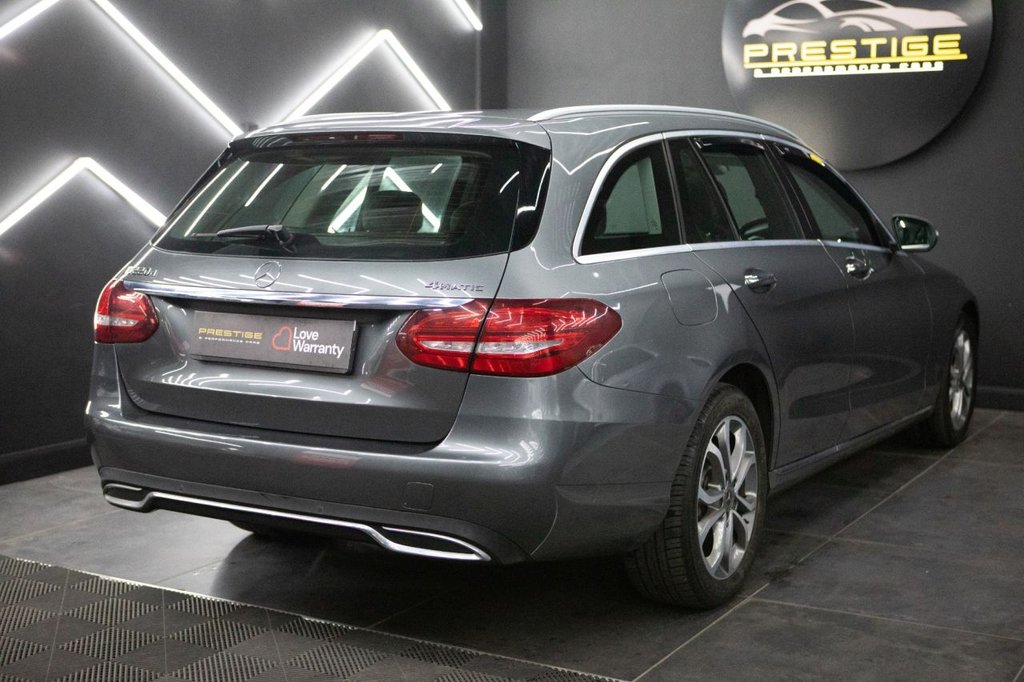 Used Mercedes-Benz C Class 2018 for sale - 77967015: Photo 4