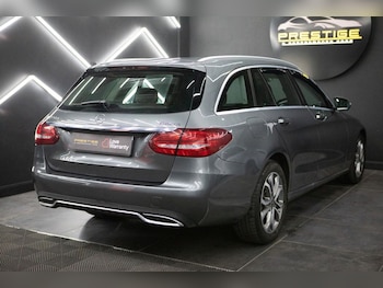 Used Mercedes-Benz C Class 2018 for sale - 77967015: Photo