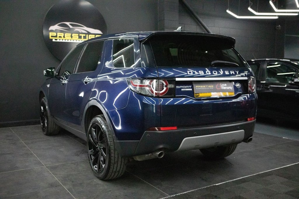 Used Land Rover Discovery Sport 2015 for sale - 78082638: Photo 2