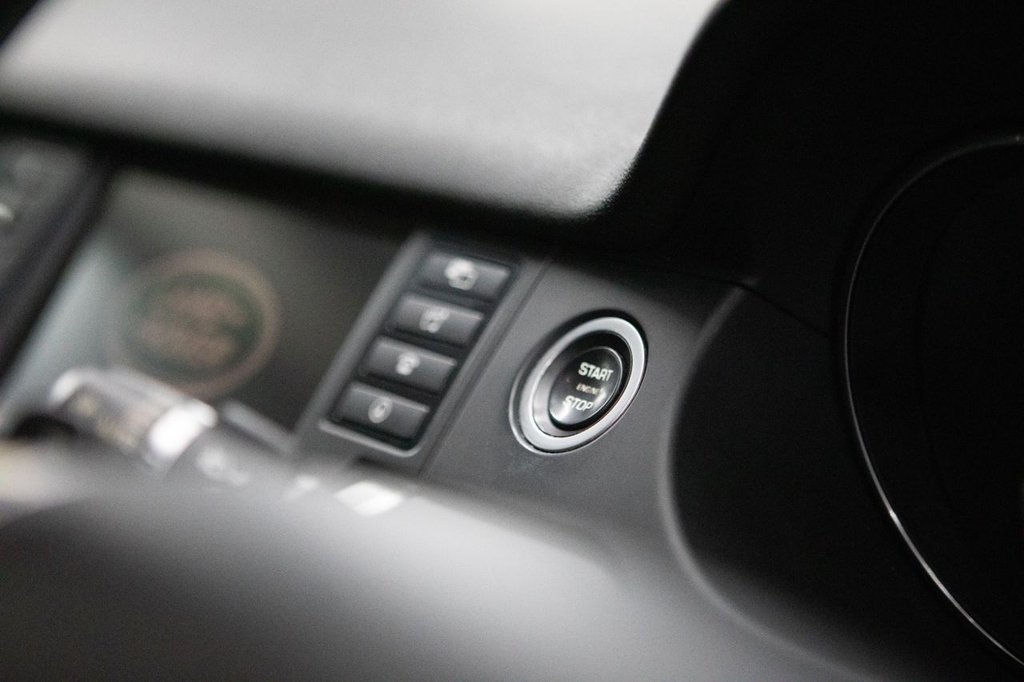 Used Land Rover Discovery Sport 2015 for sale - 78082638: Photo 36