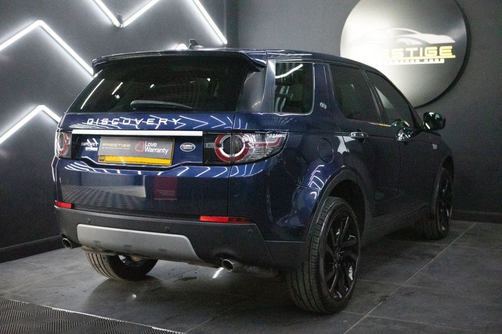 Used Land Rover Discovery Sport 2015 for sale - 78082638: Photo 4